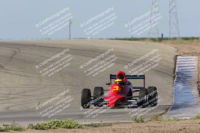 media/Apr-30-2022-CalClub SCCA (Sat) [[98b58ad398]]/Group 6/Race (Outside Grapevine)/